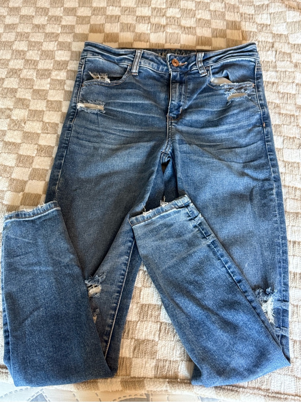 American Eagle Outfitters Medium Blue Distressed Skinny Jeans